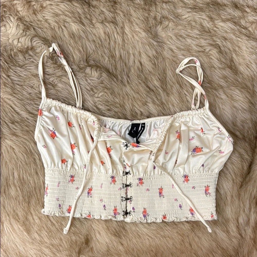 Crop Top - Picture 1 of 3
